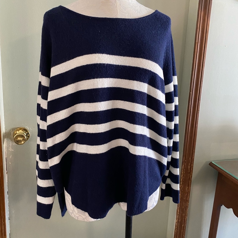 Women’s sweater